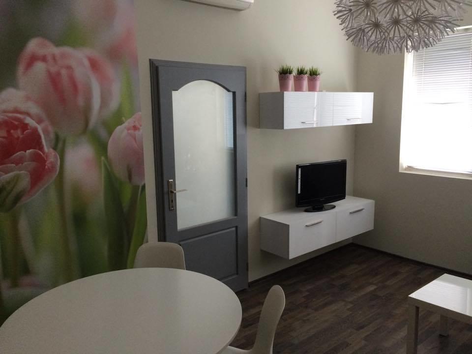 Cosy Center Apartment Várna Kültér fotó