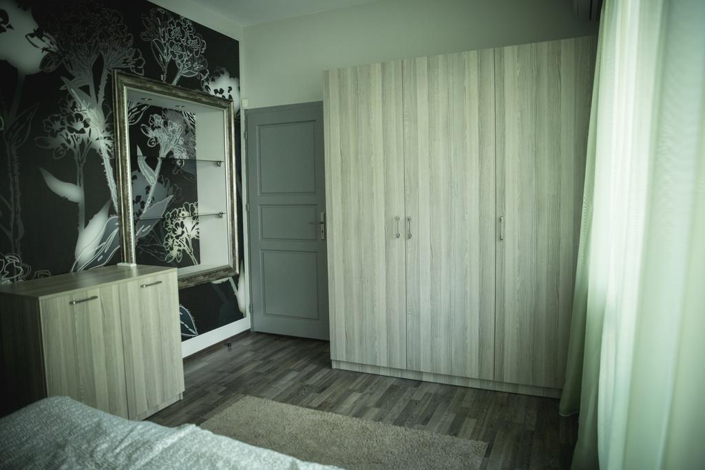 Cosy Center Apartment Várna Kültér fotó